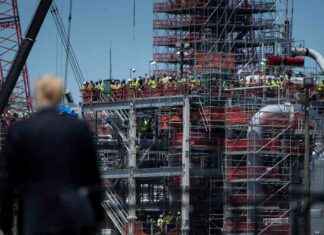 Debunking the Myth: Why LNG Is Not Essential for Energy Transition debunking-the-myth-why-lng-s-not-essential-for-energy-transition