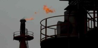 fossil-fuel-lobby-gains-unprecedented-access-to-plastic-pact-talks