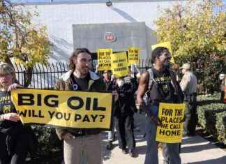 LA Residents Demand Fossil Fuel Industry Accountability for Wildfire Damage la-residents-demand-fossil-fuel-ndustry-accountability-for-wildfire-damage