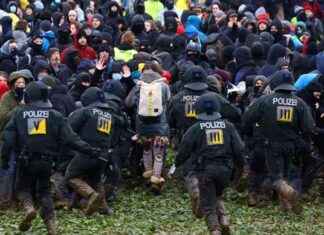 Intensifying Repression of Climate and Environmental Protests: A Growing Concern ntensifying-repression-of-climate-and-environmental-protests-a-growing-concern