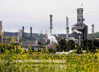 Big Oil Lobbying Impacts California Climate Measures big-oil-lobbying-mpacts-california-climate-measures