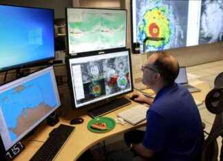 Experts Warn Trump’s NOAA Firings Pose Risk to Americans experts-warn-trumps-noaa-firings-pose-risk-to-americans