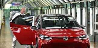 1 in 4 Cars Sold Globally in 2025 Expected to Be EVs: IEA Report 1-in-4-cars-sold-globally-in-2025-expected-to-be-evs-ea-report