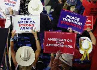 Trump’s Promise Fails: Big Oil’s Revenues Plummet trumps-promise-fails-big-oils-revenues-plummet