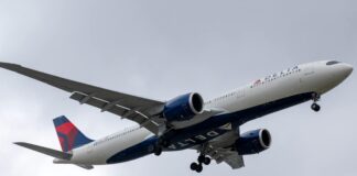 How Delta Flight DL275 Successfully Managed a Logistical Diversion Delta Flight DL275 diverted, DL275 LAX diversion, Delta emergency landing LAX, DL275 flight update, Delta diverted flight news, DL275 incident report, LAX airport flight diversion, Delta airline disruption