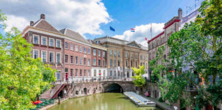 Utrecht: A Vibrant Blend of Heritage, Sports, and Opportunity Utrecht, Utrecht Nieuws, Utrechts Sportnieuws, Roemeens Voetbalelftal, Nederlands Elftal, Ajax Utrecht, FC Utrecht, Opstellingen, Gemeente Utrecht Vacatures